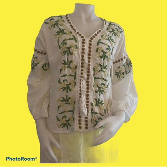 Sundance Tops Sundance White Embroidered Boho Festival Top M Poshmark